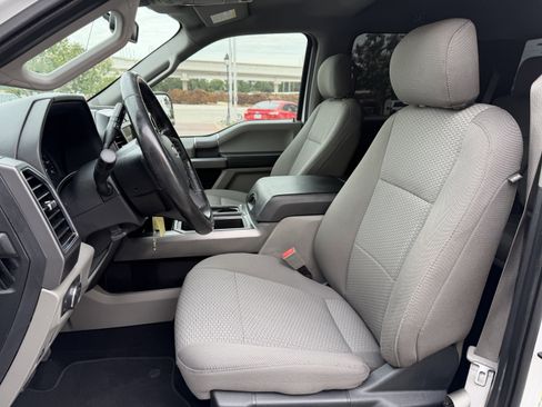 Used 2019 Ford F150 XLT w/ Equipment Group 302A Luxury AWD/4WD image 29