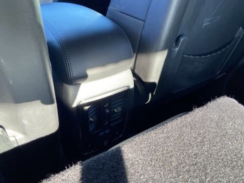 Used 2018 Jeep Grand Cherokee Limited image 48