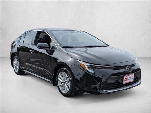 Certified 2026 Toyota Corolla XLE FWD image 3