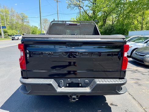 Used 2021 Chevrolet Silverado 1500 W/T w/ Z71 Off-Road Package AWD/4WD image 8