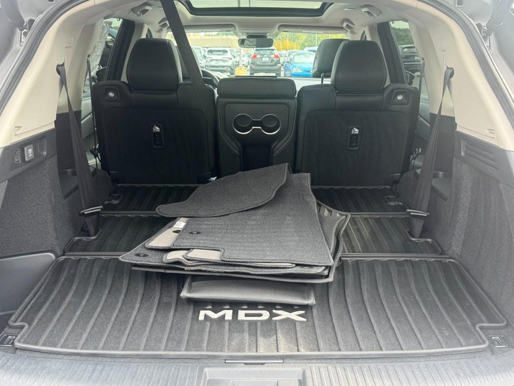 Certified 2024 Acura MDX w/ Technology Package AWD/4WD image 5