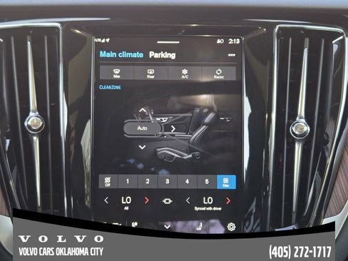 Certified 2025 Volvo V60 B5 Cross Country Plus image 18