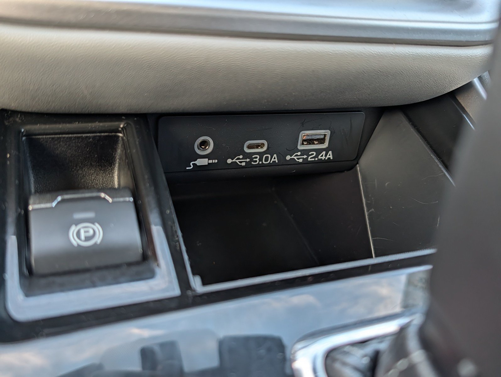 Used 2025 Subaru Outback Premium AWD/4WD image 31