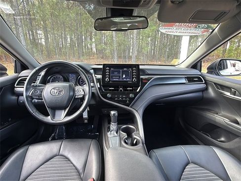 Used 2021 Toyota Camry SE w/ Carpet Mat Package (TMS) image 20