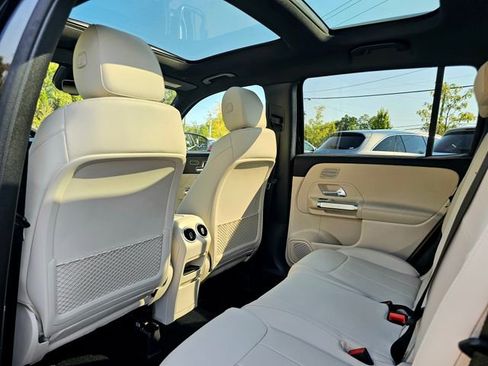 New 2026 Mercedes-Benz GLB 250 4MATIC image 23