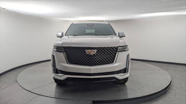 Used 2022 Cadillac Escalade Premium Luxury AWD/4WD image 12