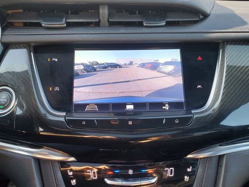Used 2020 Cadillac XT6 Sport image 29
