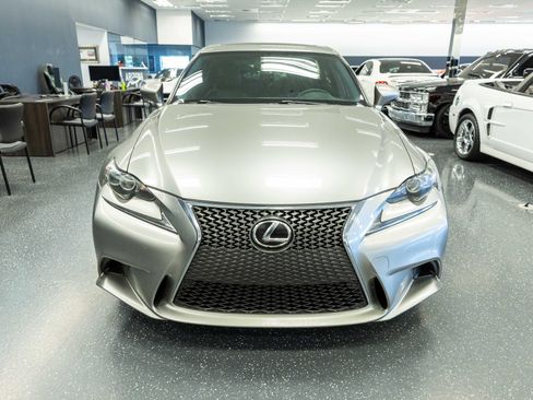 Used 2016 Lexus IS 300 AWD image 2