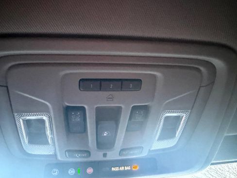 Used 2019 Chevrolet Silverado 1500 LTZ w/ LTZ Plus Package image 33