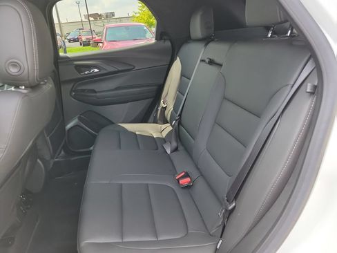 Used 2023 Chevrolet TrailBlazer ACTIV w/ Sun and Liftgate Package FWD image 16