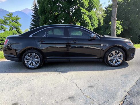Used 2012 Ford Taurus Limited FWD image 7