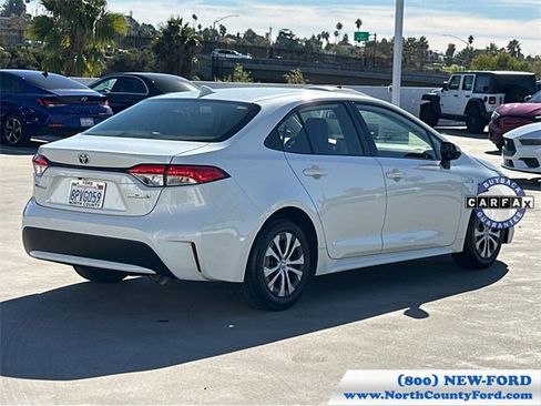 Used 2020 Toyota Corolla LE image 7