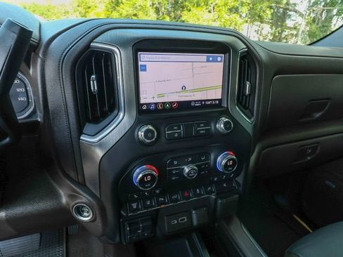 Used 2022 GMC Sierra 3500 Denali w/ Denali Ultimate Package AWD/4WD image 20