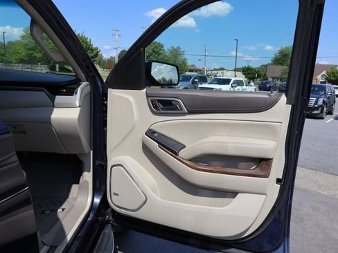 Used 2018 GMC Yukon Denali w/ Open Road Package AWD/4WD image 26