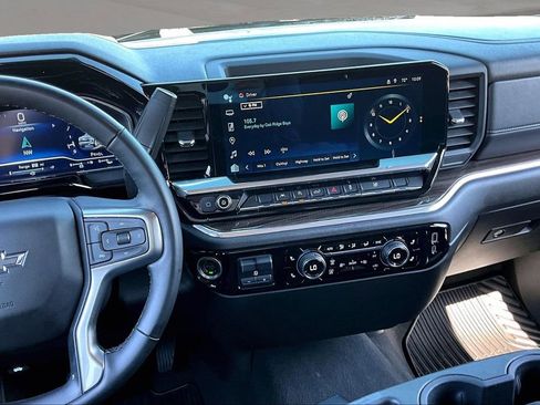 Used 2023 Chevrolet Silverado 1500 RST RWD image 10