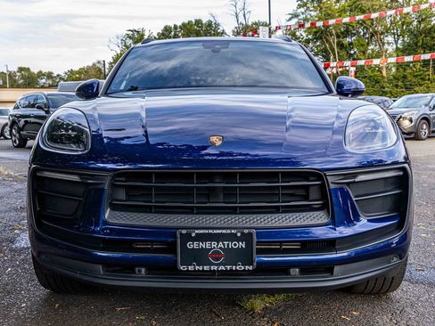 Used 2022 Porsche Macan image 2