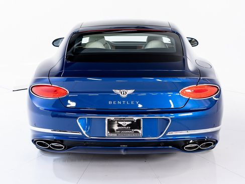 Certified 2024 Bentley Continental GT image 4