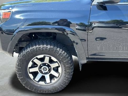 Used 2017 Toyota 4Runner TRD Off-Road AWD/4WD image 34
