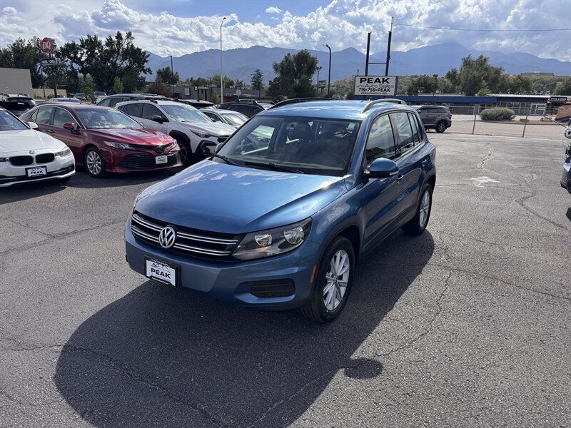 Used 2017 Volkswagen Tiguan Limited w/ Premium Package AWD/4WD image 3