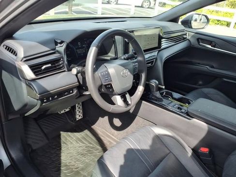 Used 2025 Toyota Camry XSE image 6