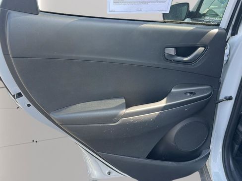 Used 2021 Hyundai Kona SEL image 16