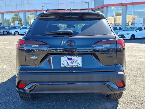 Used 2024 Toyota Corolla Cross AWD Hybrid image 6