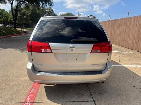 Used 2005 Toyota Sienna LE FWD image 5