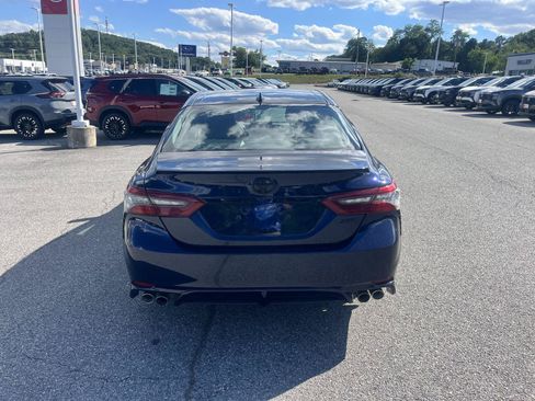 Used 2022 Toyota Camry XSE FWD image 8