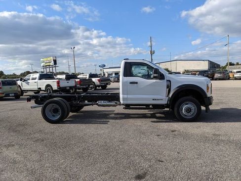 New 2026 Ford F450 XL image 3
