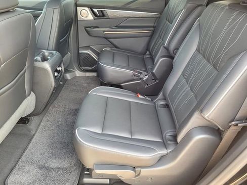 New 2026 Buick Enclave Avenir FWD image 25