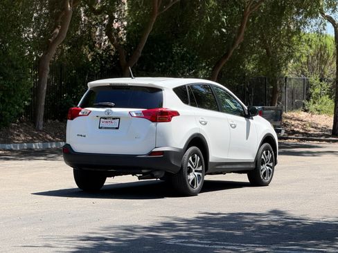 Used 2015 Toyota RAV4 LE image 5