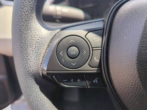 Used 2025 Toyota Corolla LE FWD image 15
