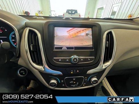 Used 2022 Chevrolet Equinox LS AWD/4WD image 19