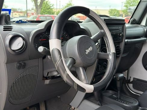 Used 2008 Jeep Wrangler X image 15