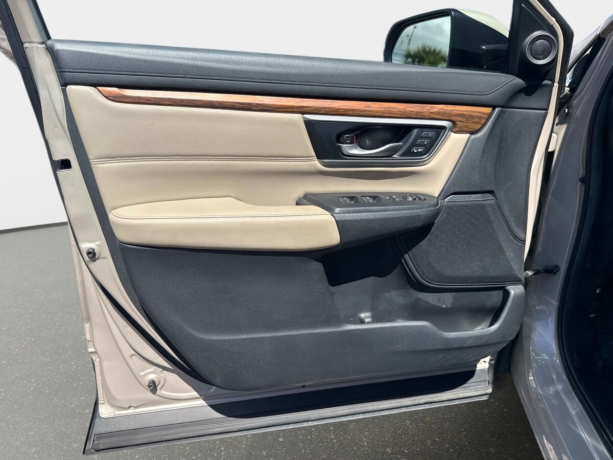 Used 2018 Honda CR-V EX-L image 16