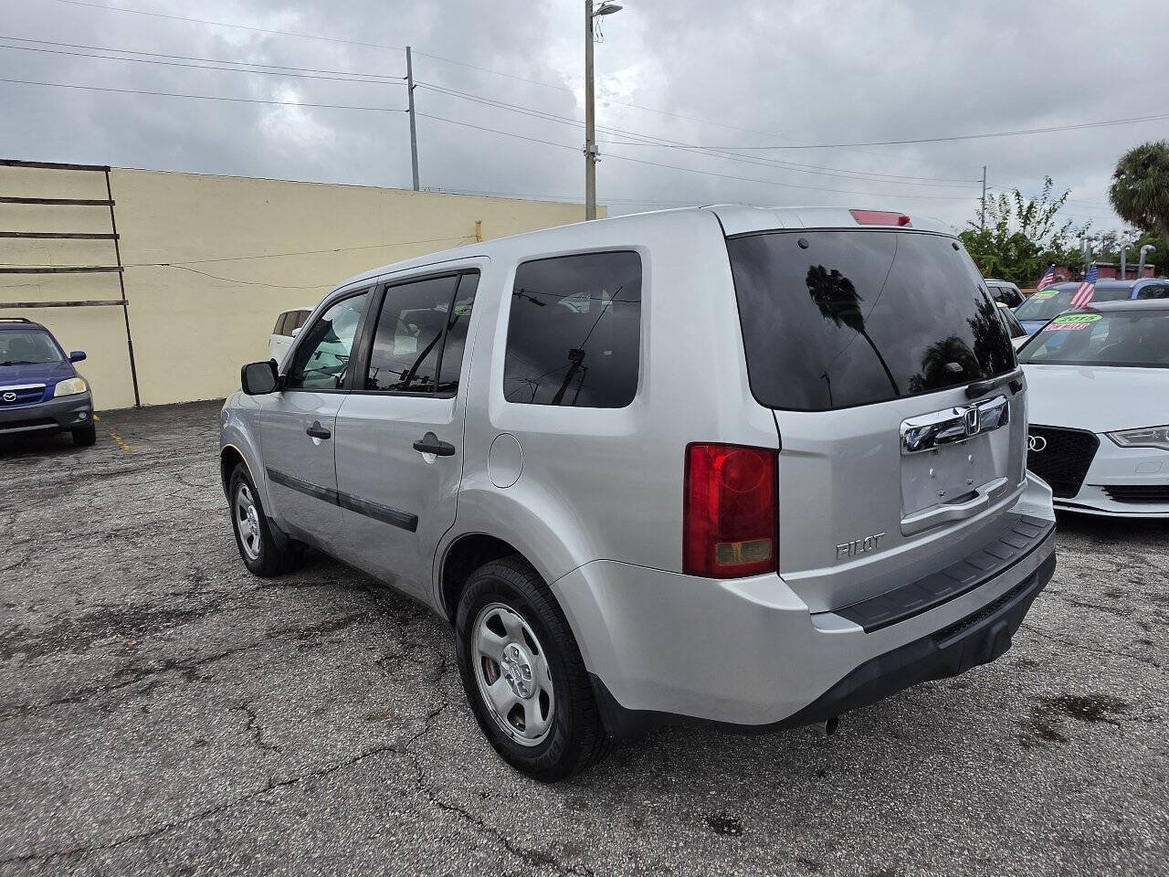Used 2015 Honda Pilot LX image 5