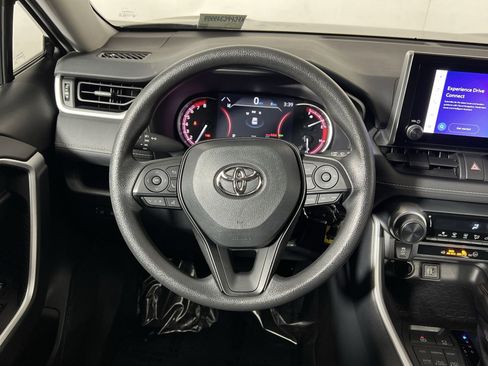 Used 2023 Toyota RAV4 LE AWD/4WD image 16