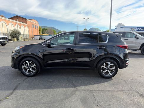 Used 2020 Kia Sportage LX w/ LX Popular Package image 5