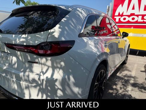 Certified 2024 MAZDA CX-90 3.3 Turbo S w/ Premium Plus AWD/4WD image 11