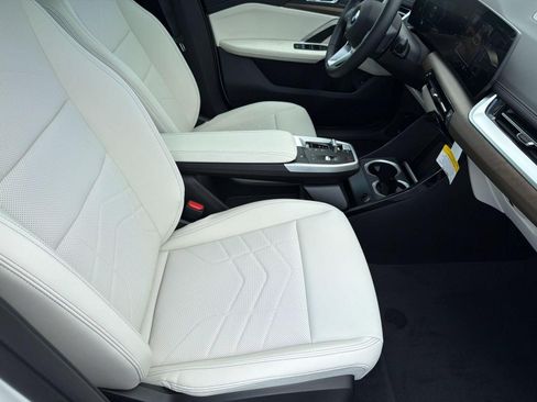 New 2026 BMW X1 xDrive28i w/ Technology Package AWD/4WD image 30
