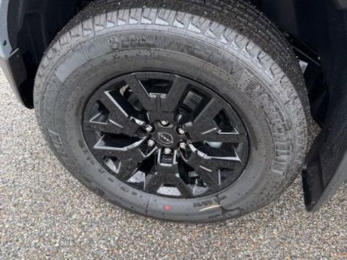 New 2026 Nissan Frontier SV AWD/4WD image 8