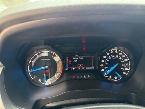 Used 2019 Ford Ranger XLT w/ Equipment Group 302A Luxury AWD/4WD image 3