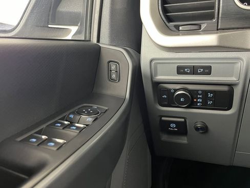Used 2021 Ford F150 XLT AWD/4WD image 25