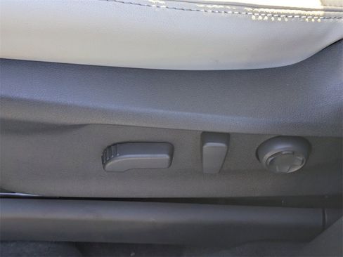 New 2026 Subaru Ascent Limited image 23