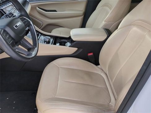 Used 2021 Jeep Grand Cherokee L Limited image 11