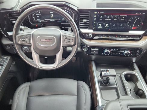 Used 2022 GMC Sierra 1500 Elevation w/ Elevation Premium Package image 10