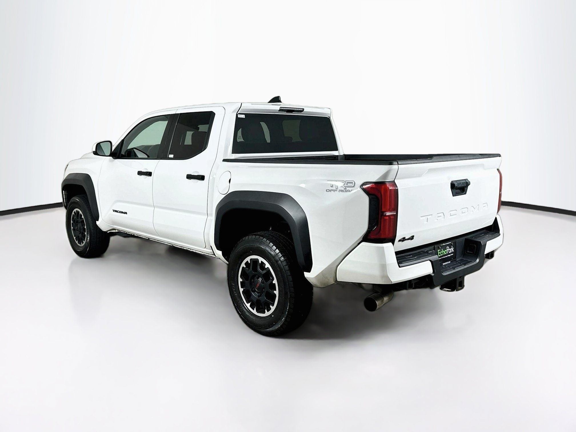 Used 2024 Toyota Tacoma TRD Off-Road AWD/4WD image 5