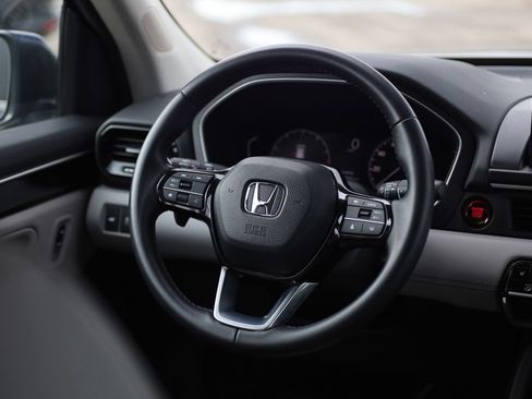 Used 2025 Honda Pilot EX-L image 22