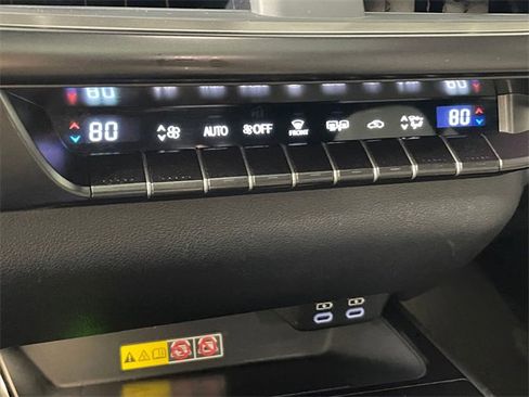 Used 2023 Lexus UX 250h F Sport image 9