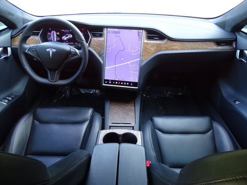 Used 2020 Tesla Model S Long Range Plus AWD/4WD image 19